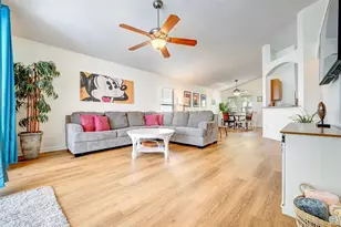136 Troon Cir, Davenport, FL 33897 - Photo 2