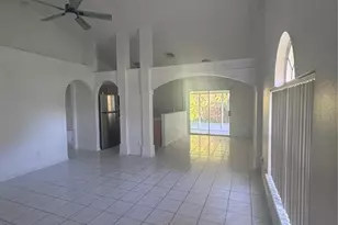 2422 Parsons Pond Cir, Kissimmee, FL 34743 - Photo 2