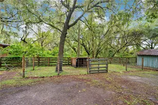 4410 Mildred Bass Rd, Saint Cloud, FL 34772 - Photo 52