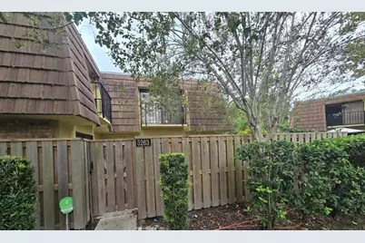 5263 Brook Court #247, Orlando, FL 32811 - Photo 1