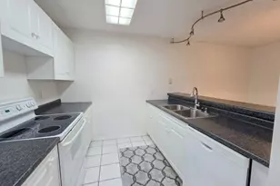 5263 Brook Ct, Orlando, FL 32811 - Photo 8