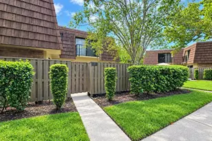 5263 Brook Ct, Orlando, FL 32811 - Photo 1