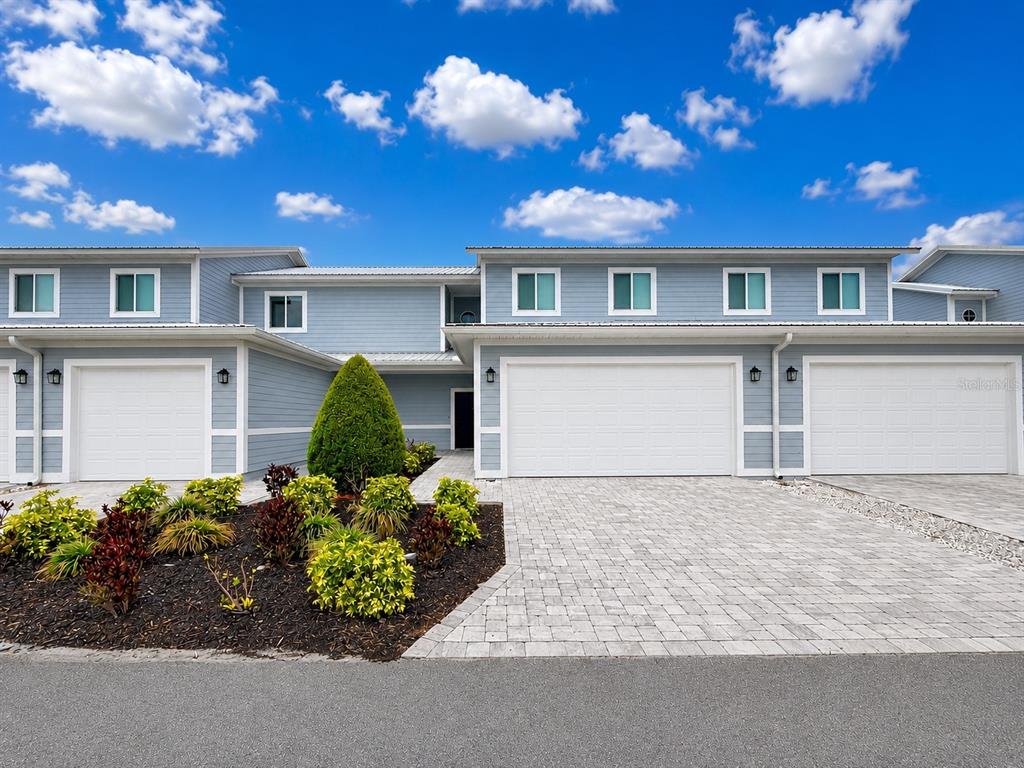 2623 Tanoak Ter - 2623 Tanoak Ter, Winter Haven, FL 33881 Luxury Property | Jose Angel Pina
