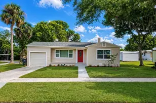 113 W Division St, Winter Garden, FL 34787 - Photo 1