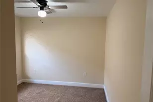 4647 Eagle Peak Dr, Kissimmee, FL 34746 - Photo 18