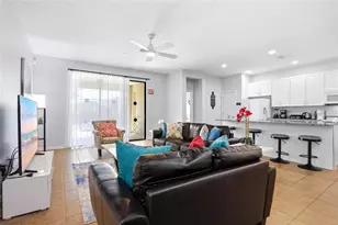 2275 Victoria Dr, Davenport, FL 33837 - Photo 10