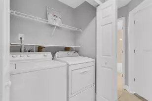 907 Park Villa Cir, Orlando, FL 32824 - Photo 12