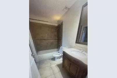 4007 Versailles Drive #4007F, Orlando, FL 32808 - Photo 8