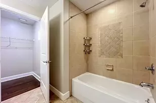 101 S Eola Dr, Orlando, FL 32801 - Photo 46