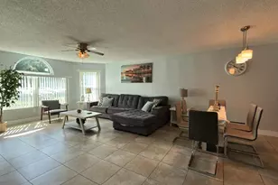5009 Laguna Bay Cir, Kissimmee, FL 34746 - Photo 4