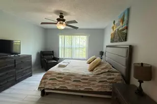 5009 Laguna Bay Cir, Kissimmee, FL 34746 - Photo 16