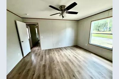 102 Livingston Court, Satsuma, FL 32189 - Photo 10