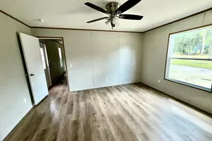 102 Livingston Ct, Satsuma, FL 32189 - Photo 10