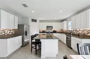 2771 Sunnyvale St, Saint Cloud, FL 34771 - Photo 6