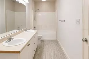 911 N Orange Ave, Orlando, FL 32801 - Photo 10