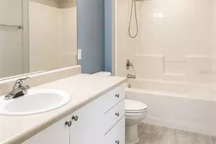 911 N Orange Ave, Orlando, FL 32801 - Photo 16
