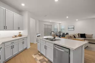 625 Overpool Ave, Davenport, FL 33896 - Photo 10