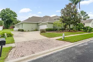 2806 Spinning Silk Ct, Kissimmee, FL 34747 - Photo 6