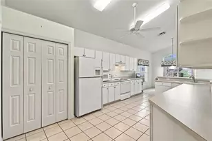 801 High Vista Dr, Davenport, FL 33837 - Photo 4