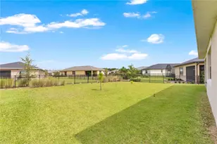 3232 Songbird Cir, Saint Cloud, FL 34773 - Photo 16