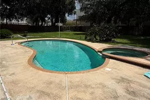 270 W Pineloch Ave, Orlando, FL 32806 - Photo 12