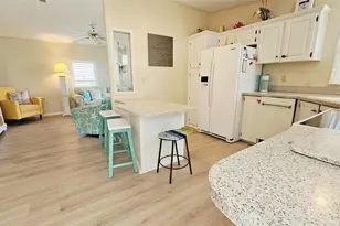 9122 Kestral Cir, Englewood, FL 34224 - Photo 10