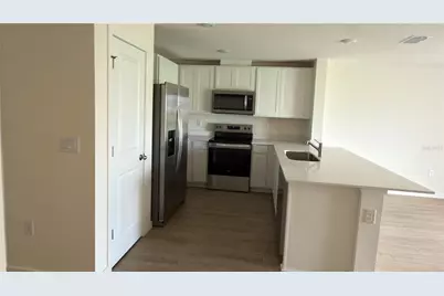 725 Preston Cove Drive, Saint Cloud, FL 34771 - Photo 2