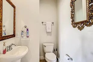 8735 Isla Bella Dr, Orlando, FL 32818 - Photo 6