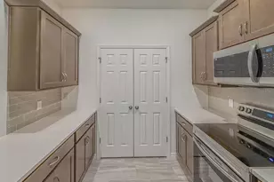 438 Marion Loop, Haines City, FL 33844 - Photo 12