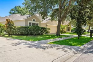 1021 Osprey Cove Cir, Groveland, FL 34736 - Photo 4