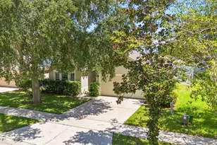 1021 Osprey Cove Cir, Groveland, FL 34736 - Photo 6