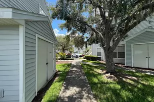 1213 Bermuda Lakes Ln, Kissimmee, FL 34741 - Photo 2