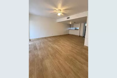 1836 N Crystal Lake Drive #20, Lakeland, FL 33801 - Photo 6