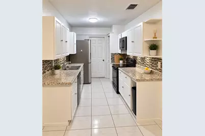 773 E Birchwood Circle, Kissimmee, FL 34743 - Photo 2