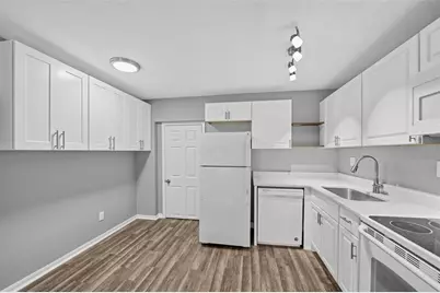 4169 Gaither Street, Orlando, FL 32811 - Photo 8