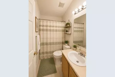 2555 Oneida Loop, Kissimmee, FL 34747 - Photo 8