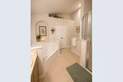 2555 Oneida Loop, Kissimmee, FL 34747 - Photo 10