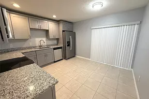 546 Pigeon Cir, Orlando, FL 32825 - Photo 6