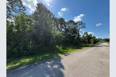 467 Wayland Road SW, Palm Bay, FL 32908 - Photo 6
