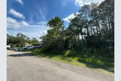 467 Wayland Road SW, Palm Bay, FL 32908 - Photo 4