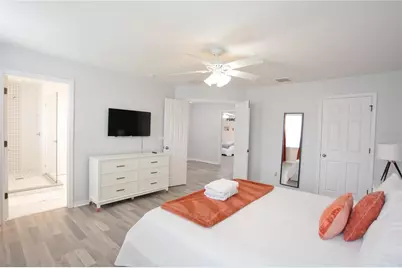 940 Las Fuentes Drive, Kissimmee, FL 34746 - Photo 8