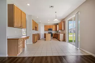 2887 Sweetspire Cir, Kissimmee, FL 34746 - Photo 24