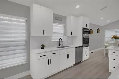 4432 Deer Trail Boulevard, Sarasota, FL 34238 - Photo 14