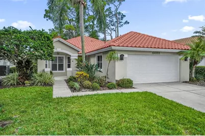 4432 Deer Trail Boulevard, Sarasota, FL 34238 - Photo 2