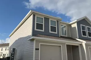 957 Phoenix St, Davenport, FL 33837 - Photo 2