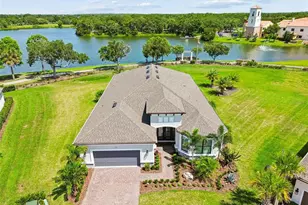192 Casavista Dr, Poinciana, FL 34759 - Photo 2