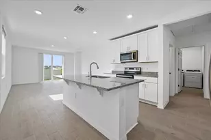 2702 San Marco Wy, Winter Haven, FL 33884 - Photo 4