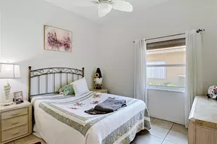 1216 Whitney Dr, Venice, FL 34292 - Photo 32