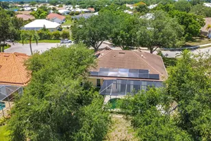 1216 Whitney Dr, Venice, FL 34292 - Photo 46