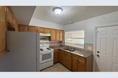 147 Avenue E SW #A, Winter Haven, FL 33880 - Photo 4